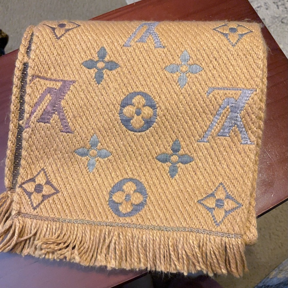 Louis Vuitton Tan Monogram Scarf